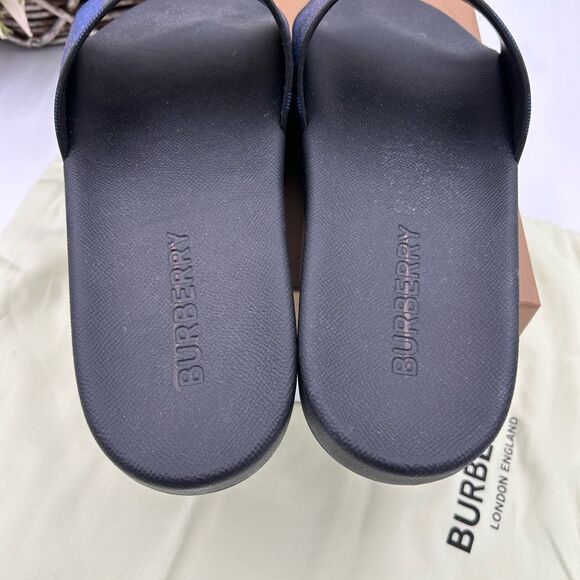 Men’s Burberry rubber pool, slides size 46 made in Italy - Picture 6 of 9